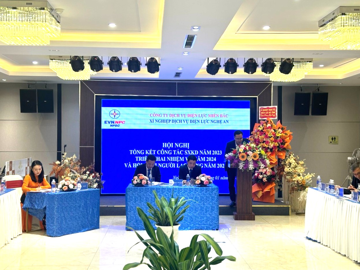 Xí nghiệp Dịch vụ Điện lực Nghệ An tổ chức thành công Hội nghị Tổng kết công tác sản xuất kinh doanh năm 2023 - triển khai nhiệm vụ năm 2024 và Hội nghị người lao động.
